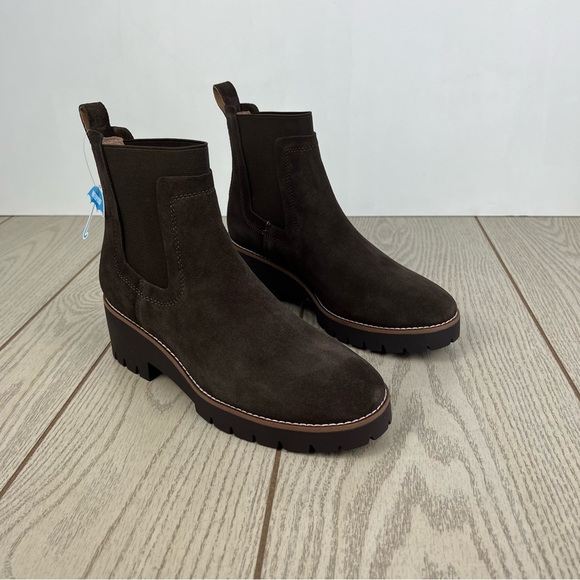 Aqua College Demi Pull-On Waterproof Chelsea Booties 10M Java Brown Suede $169 - Picture 1 of 9